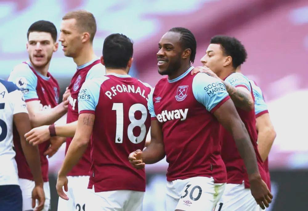 狼队在对阵西汉姆联的比赛中获胜 狼队在对阵西汉姆联的比赛中获胜