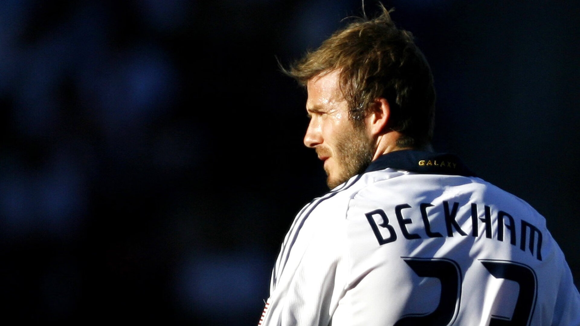 从CBA到世界杯，爵士新星与西亚卡姆的双重征服